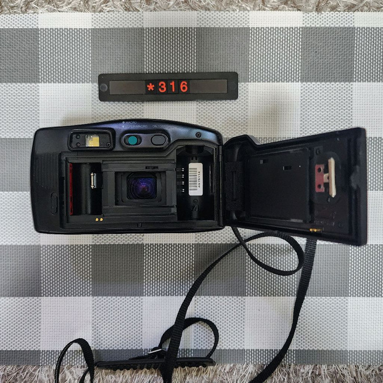 삼성캐녹스 퍼지줌 1050 필름카메라--2