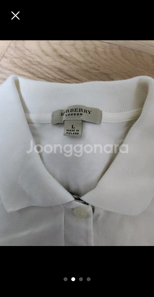버버리 화이트 반팔카라티L--1