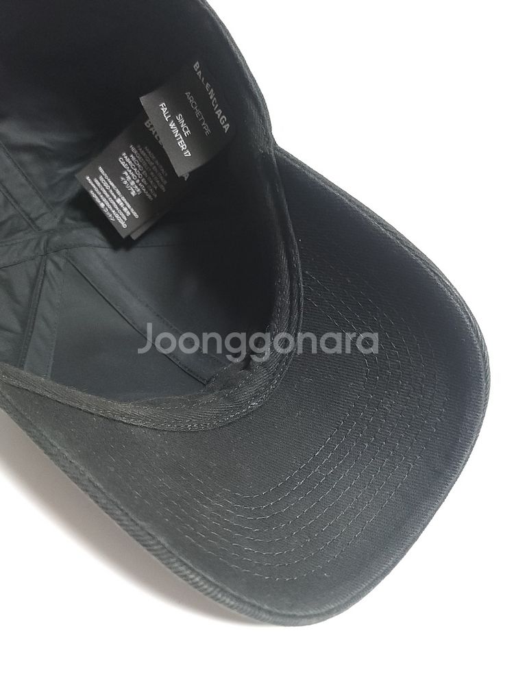L 발렌시아가 블랙 웨이브로고 자수 볼캡 a035053--1