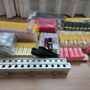 (거래완료)립스틱 몰드+용기 일체(사진상 전부)