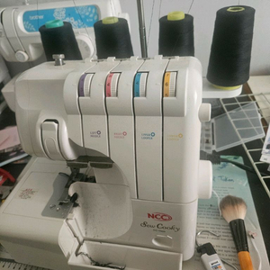 NCC CC-5505가정용 오버록 미싱판매합니다