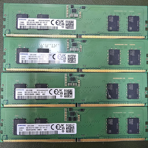 삼성전자 DDR5-5600B (8GB) 4개 판매합니다