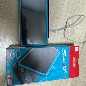 닌텐도 New 2DS XL