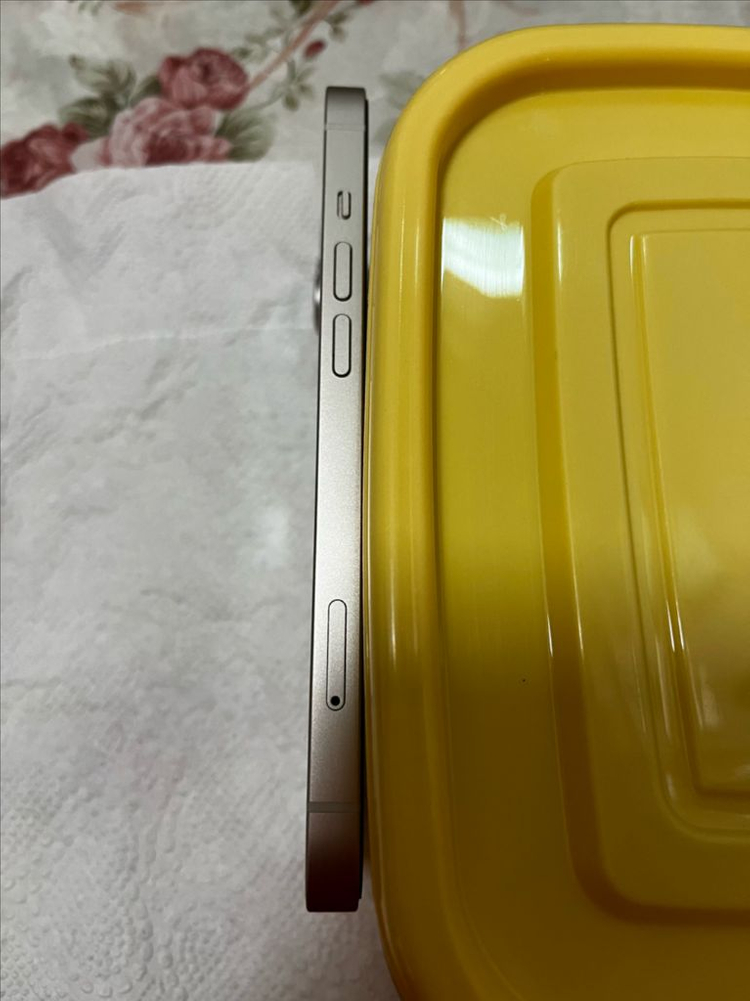 아이폰 13 128 화이트(1달 사용 완전새거)--3