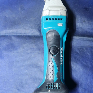 마끼다 18v 충전쉐어 DJS161 본체 팝니다