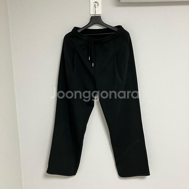 [무탠다드/무신사] 원 턱 와이드 라운지 스웨트 팬츠--2