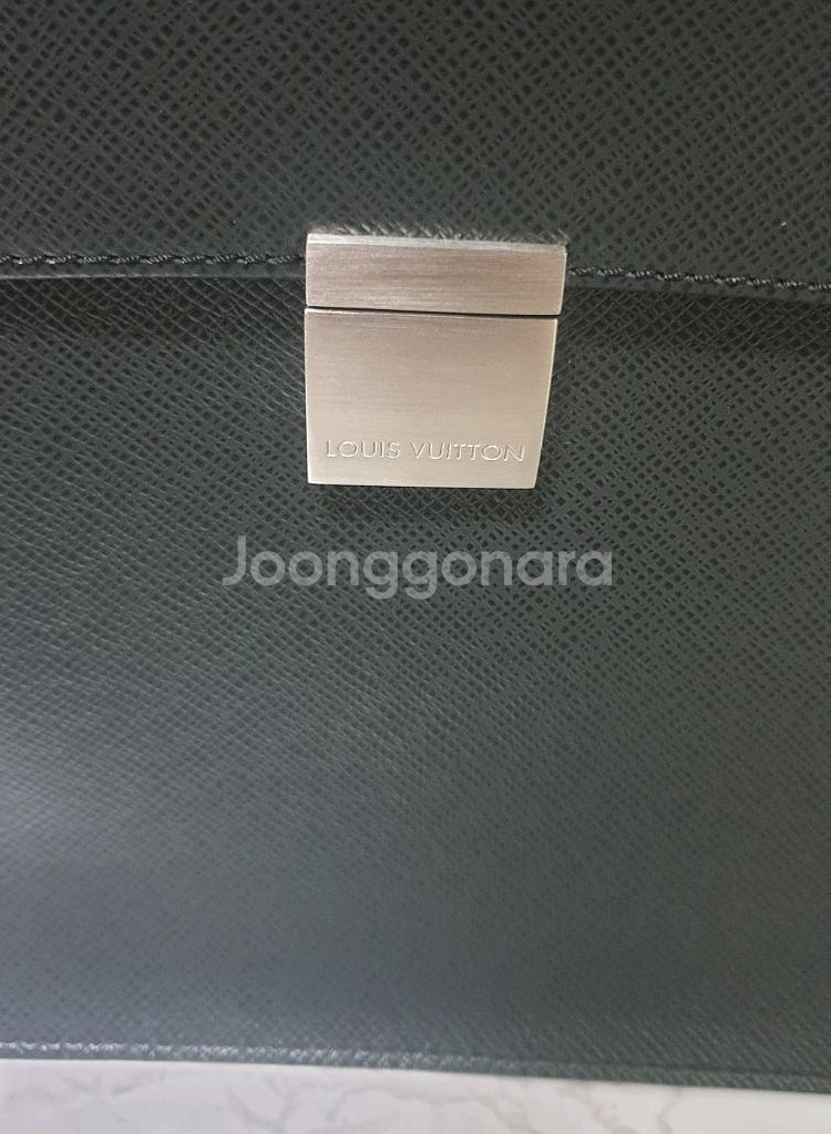 전시품급 루이비통 서류가방--3