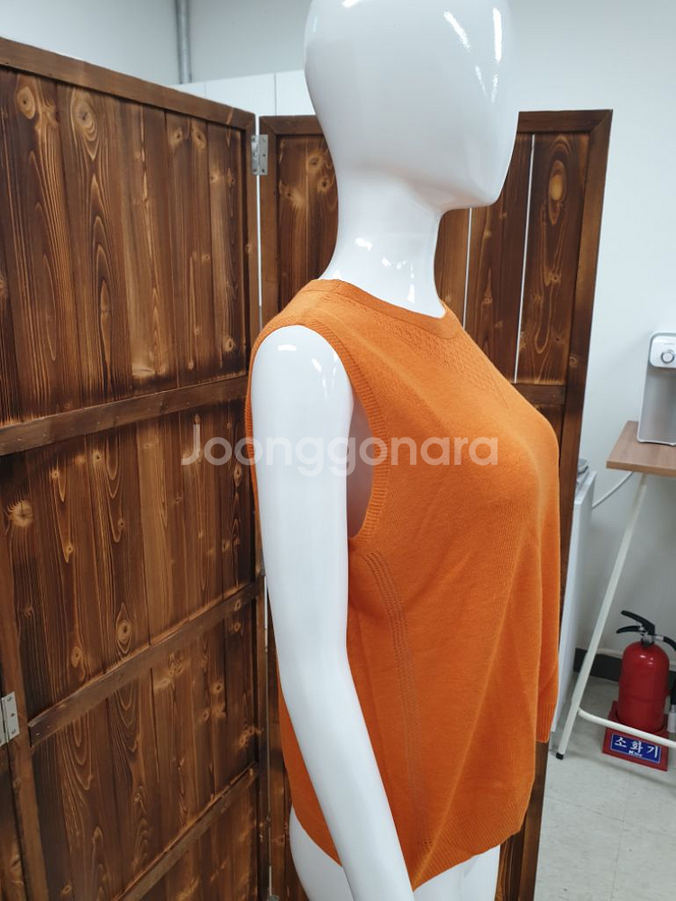 빅사이즈 펀칭 여성복 얇은 상의 민소매나시티셔츠 스타일--4