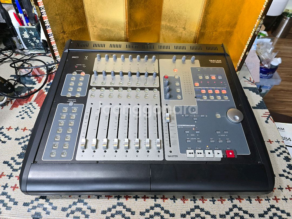 TASCAM FW-1884 오디오 인터페이스--0