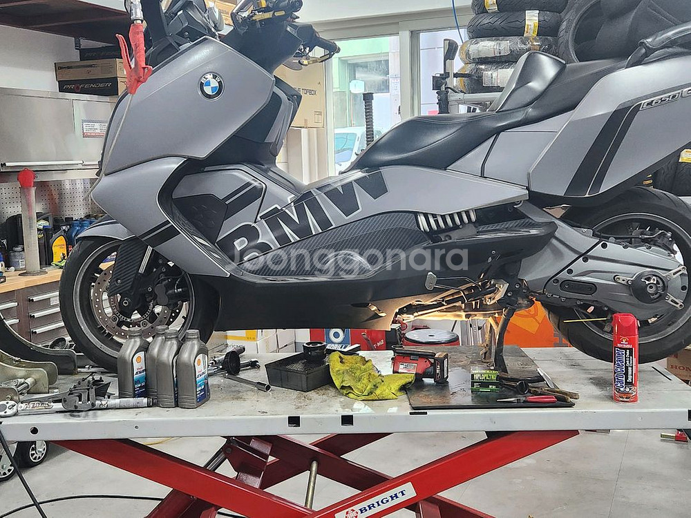 BMWC650GT--1