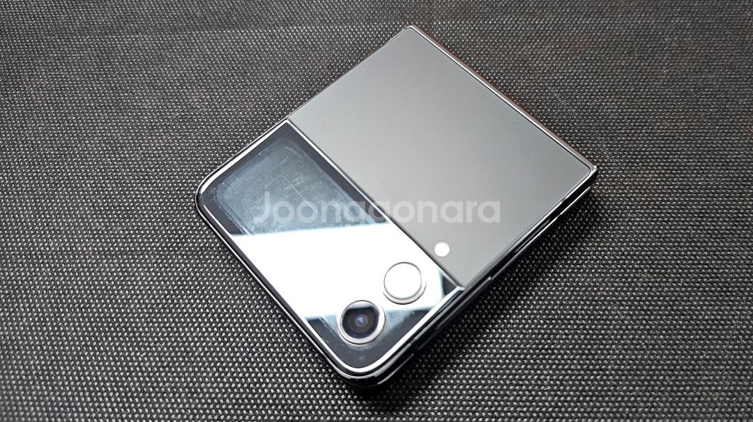 삼성 갤럭시 Z 플립 4 512GB 제트블랙--6