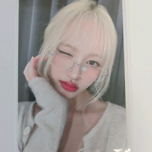 아이브 리즈 엠파시 사웨 포토카드 판매합니다