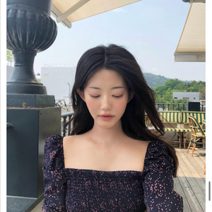 재니오 all seasons square blouse