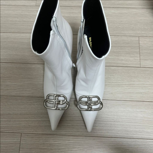 발렌시아가 구두 230