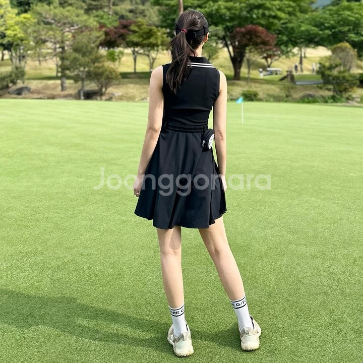 지포어 하이브리드 슬리브리스 드레스--5