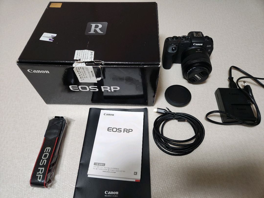 eos rp + 35mm f1.8