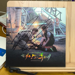 태양의후예O.S.T. 전면싸인+속싸인+포카2장