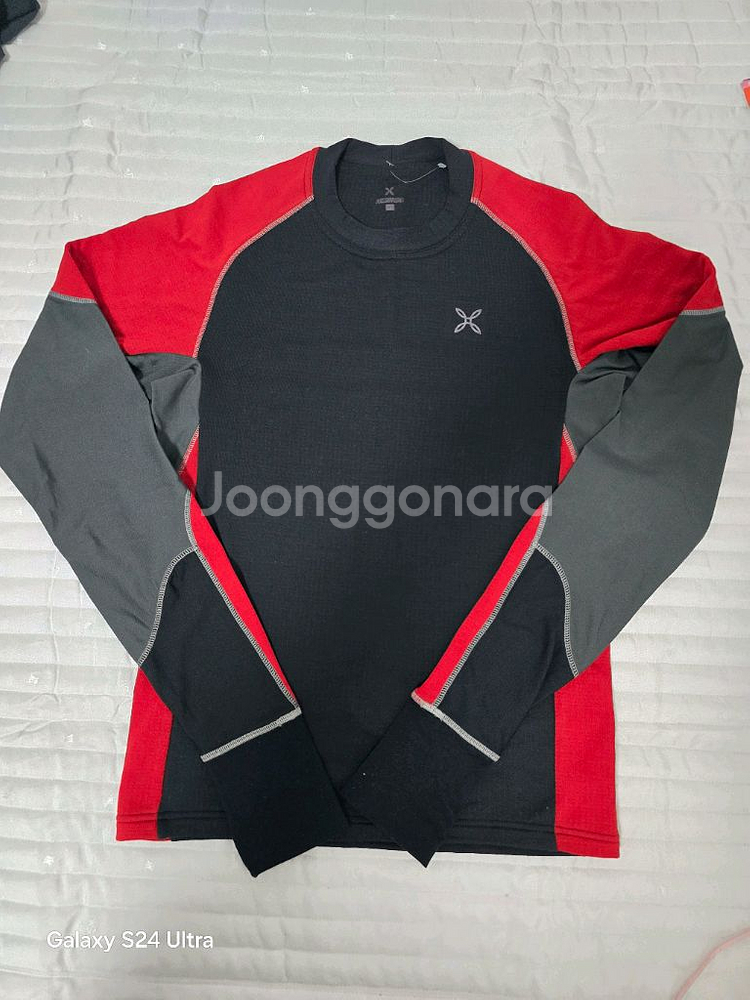 몬츄라 여성 폴라텍 라운드티 XS사이즈 신품수준--0