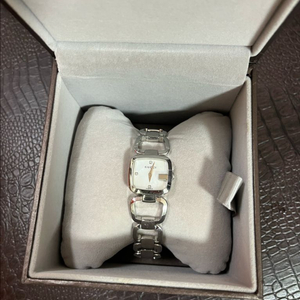 GUCCI 구찌 YA125502 여성 시계