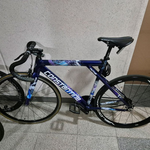 콘스탄틴 피타 픽시 대차