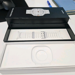 갤럭시 워치 울트라 화이트