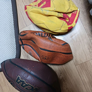 농구공 과 축구공 3개