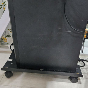 PC 5700X3D gtx1080 32gb 책상 세트