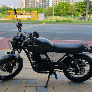 22년부케너125신차급무사고 선착순급매오토바이
