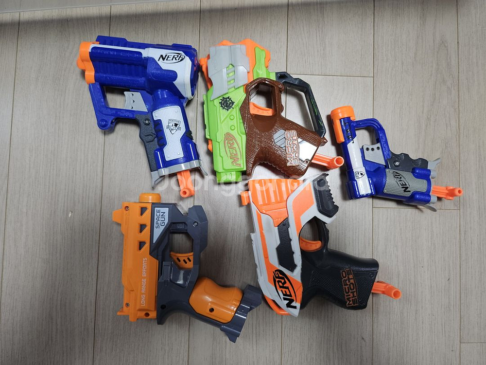 너프건 여러개 한꺼번에 가져 가세요--0