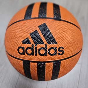 아디다스미니농구공
