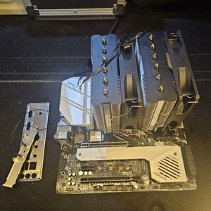 5700x3d x570m 32g cpu 메인보드 램