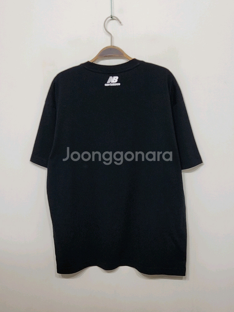 (XL) 뉴발란스 반팔티 블랙 프린팅 티셔츠 라운드--5