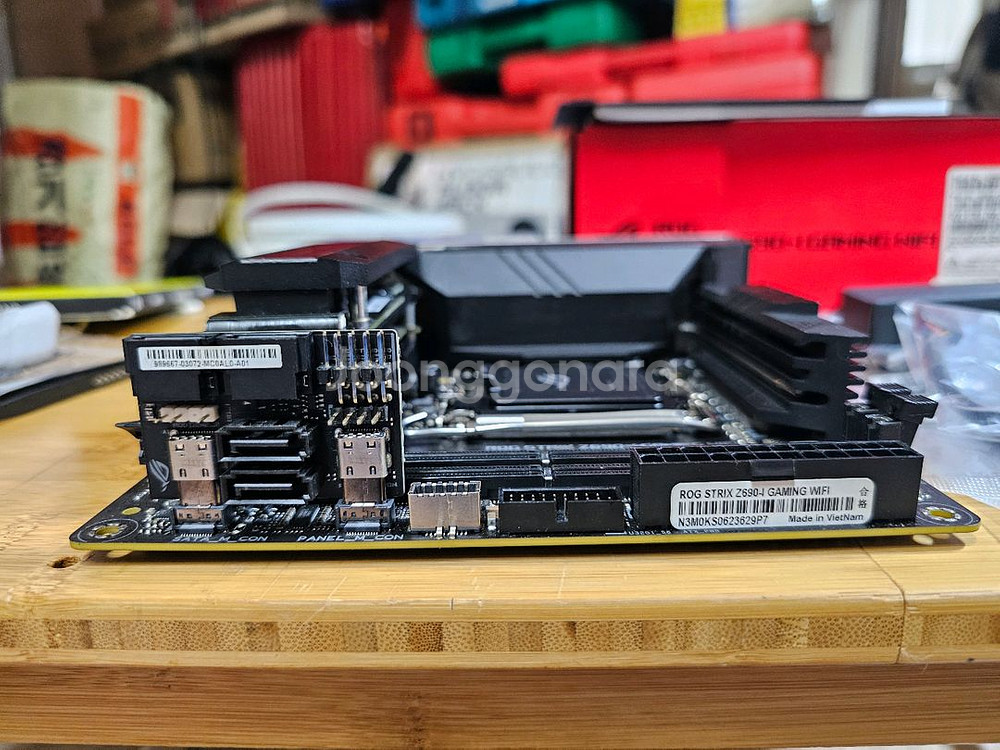 ITX ASUS ROG STRIX Z690-I WiFi--6