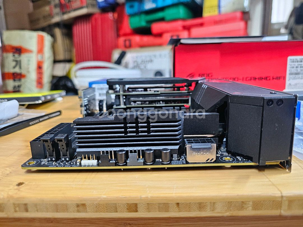 ITX ASUS ROG STRIX Z690-I WiFi--7