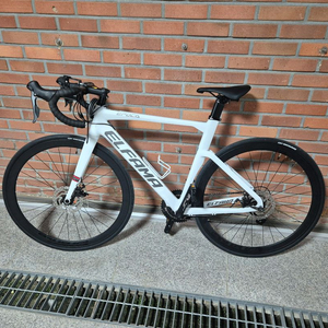 엘파마 에포카 e2000d(네고 가능)