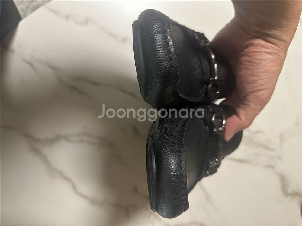 페라가모 남성 로퍼 드라이빙 슈즈 판매--5