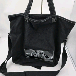 Marc by Marc Jacobs 블랙 캔버스 빅 토