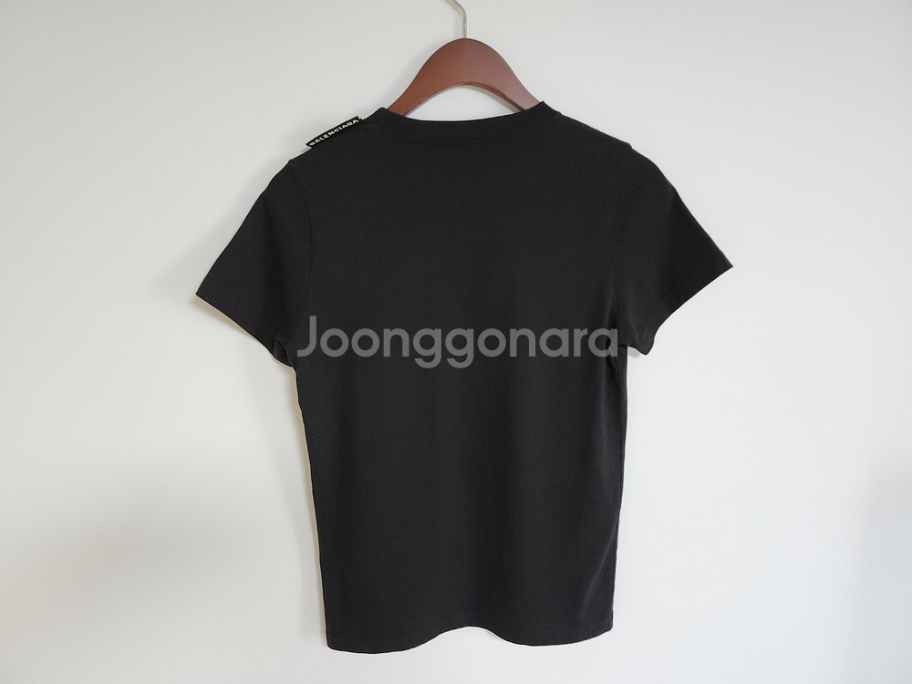 S 발렌시아가 블랙 숄더 로고 여성 반팔티 578133--3
