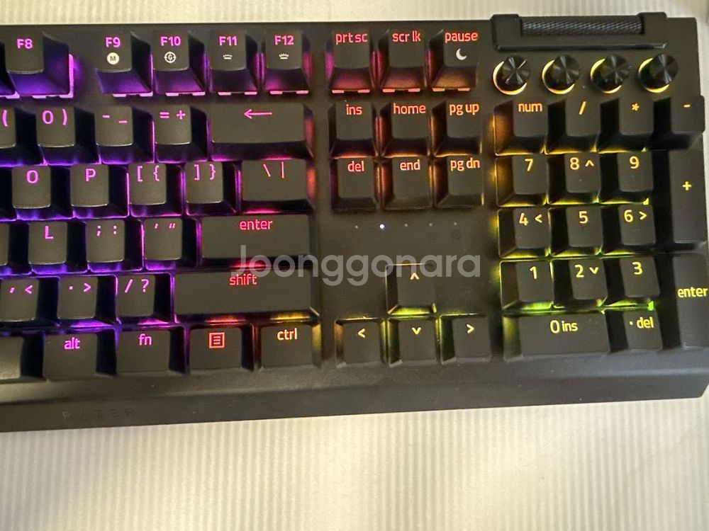 레이저 블랙위도우 V4 Pro 풀배열--0