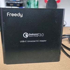 Freedy 80W 멀티 충전기
