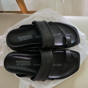 시스템옴므 정품 각진 블랙 슬리퍼 265-270사이즈