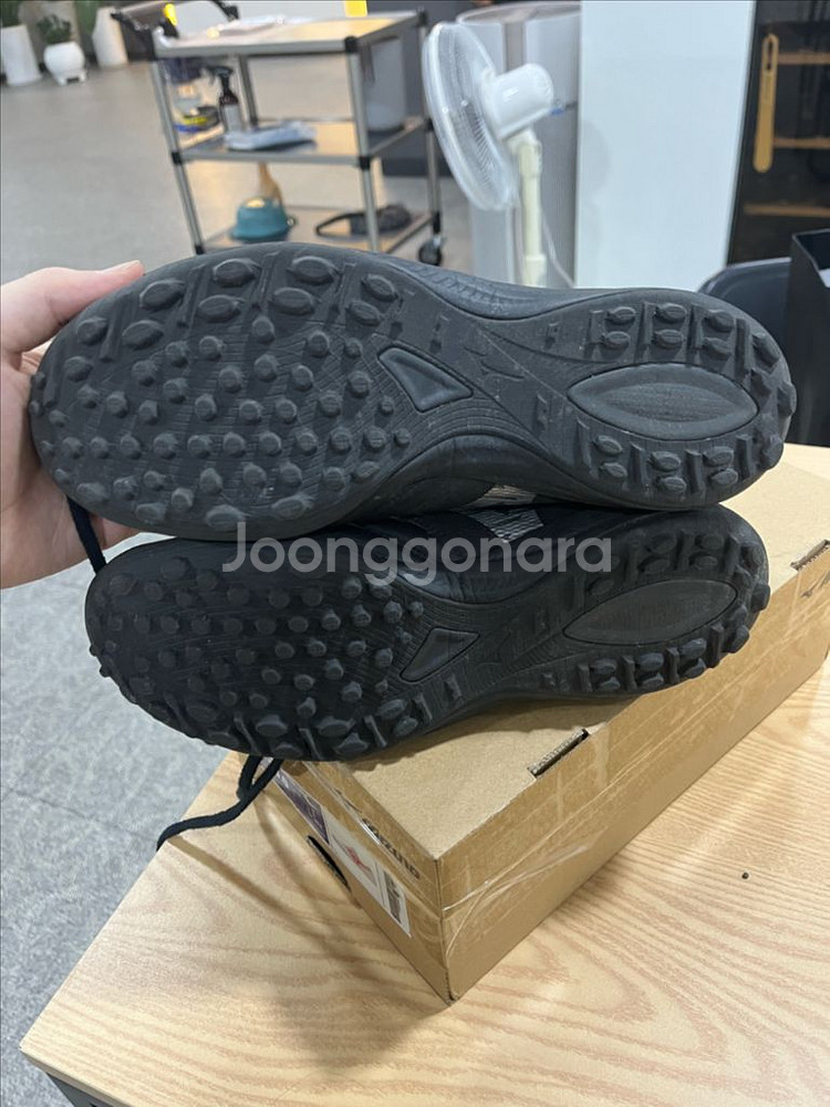 미즈노 모렐리아 네오 살라 제팬 풋살화 255 팝니다--1