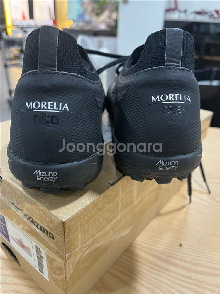 미즈노 모렐리아 네오 살라 제팬 풋살화 255 팝니다--3