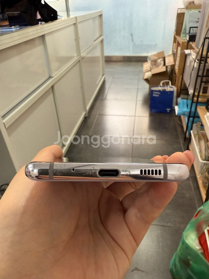 갤럭시퀀텀2 128GB 바이올렛/ Y811--3