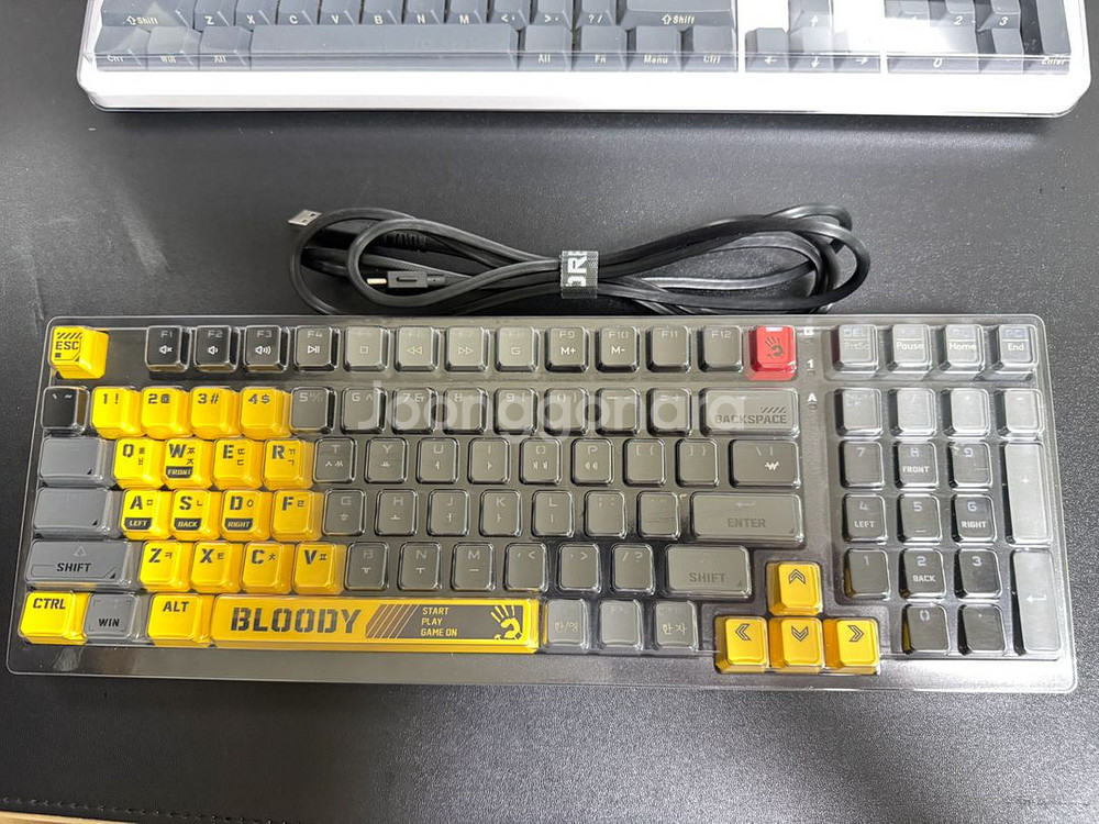 A4Tech Bloody S98 기계식 매크로 키보드--1