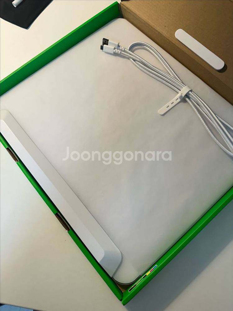 레이저 파이어플라이 V2 pro--0
