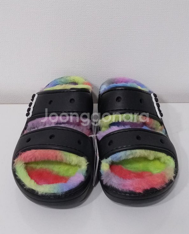 크록스 클래식 코지 샌들 260--1