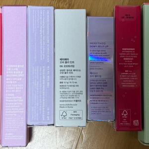 페리페라/릴리바이레드/롬앤/메리쏘드 등