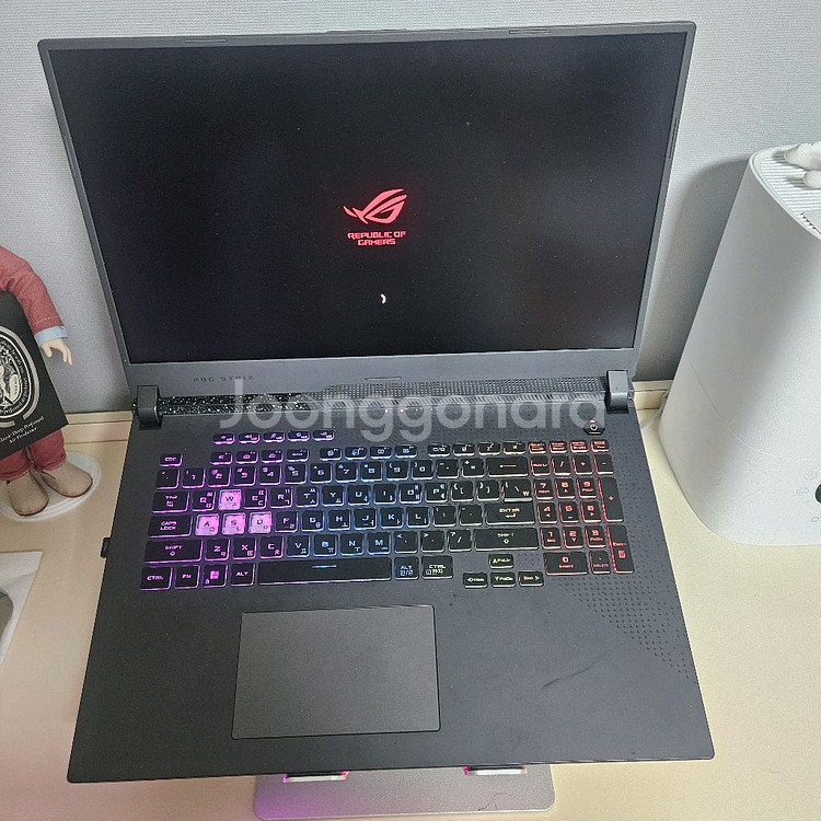 ASUS ROG Strix G713RM 게이밍 노트북--7