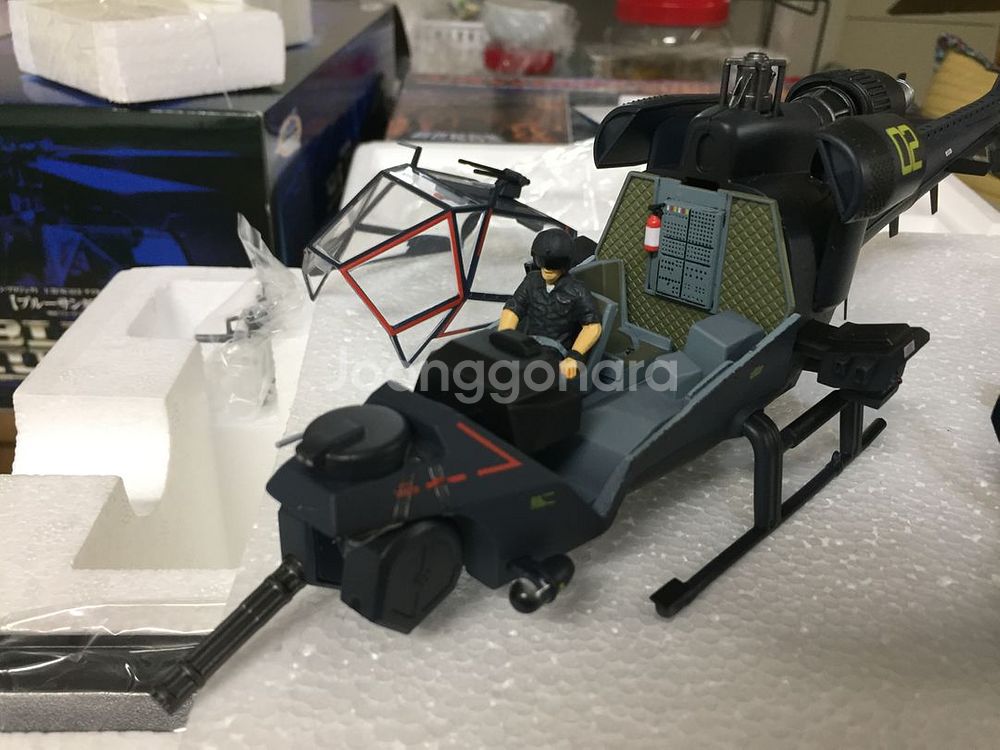 1/32 블루썬더 다이캐스트--3